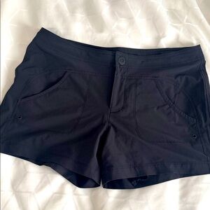 Athleta  UPF 50+ Quick Drying Drawstring Shorts Black Womens size 6